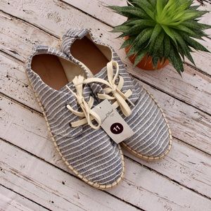 Universal Thread Striped Espadrille Style Sneakers